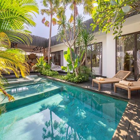 Villa Yogi Surf 2 Canggu Exteriör bild
