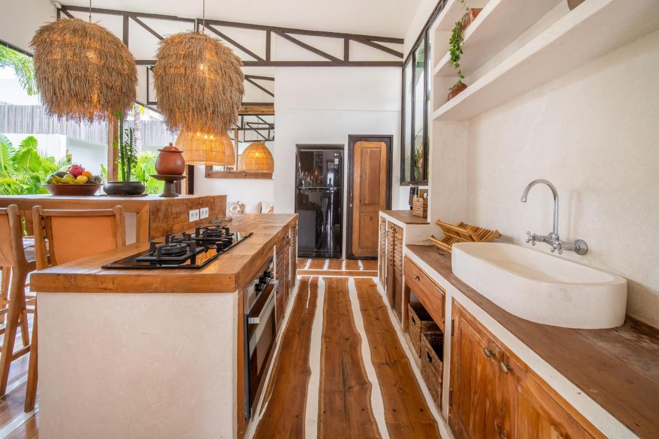 Villa Yogi Surf 2 Canggu Exteriör bild