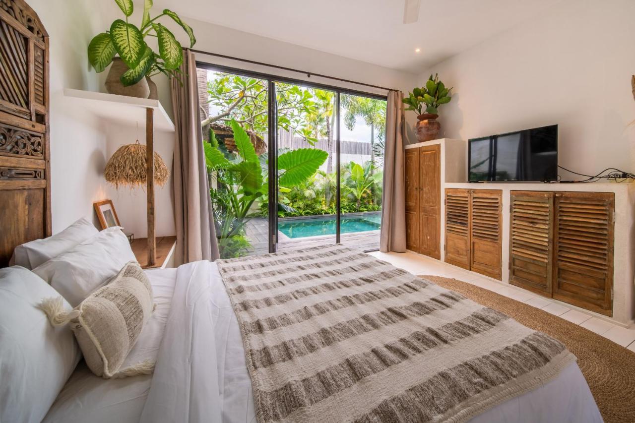 Villa Yogi Surf 2 Canggu Exteriör bild