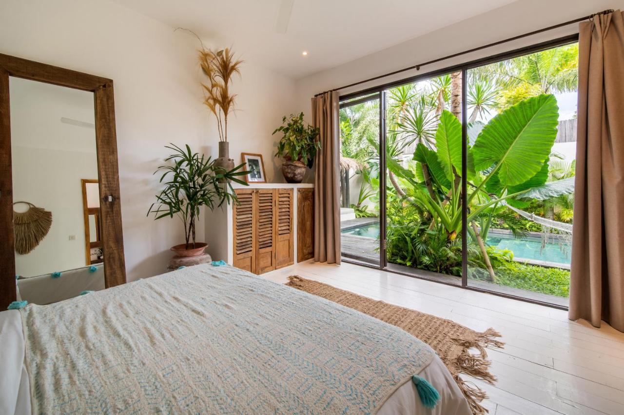 Villa Yogi Surf 2 Canggu Exteriör bild