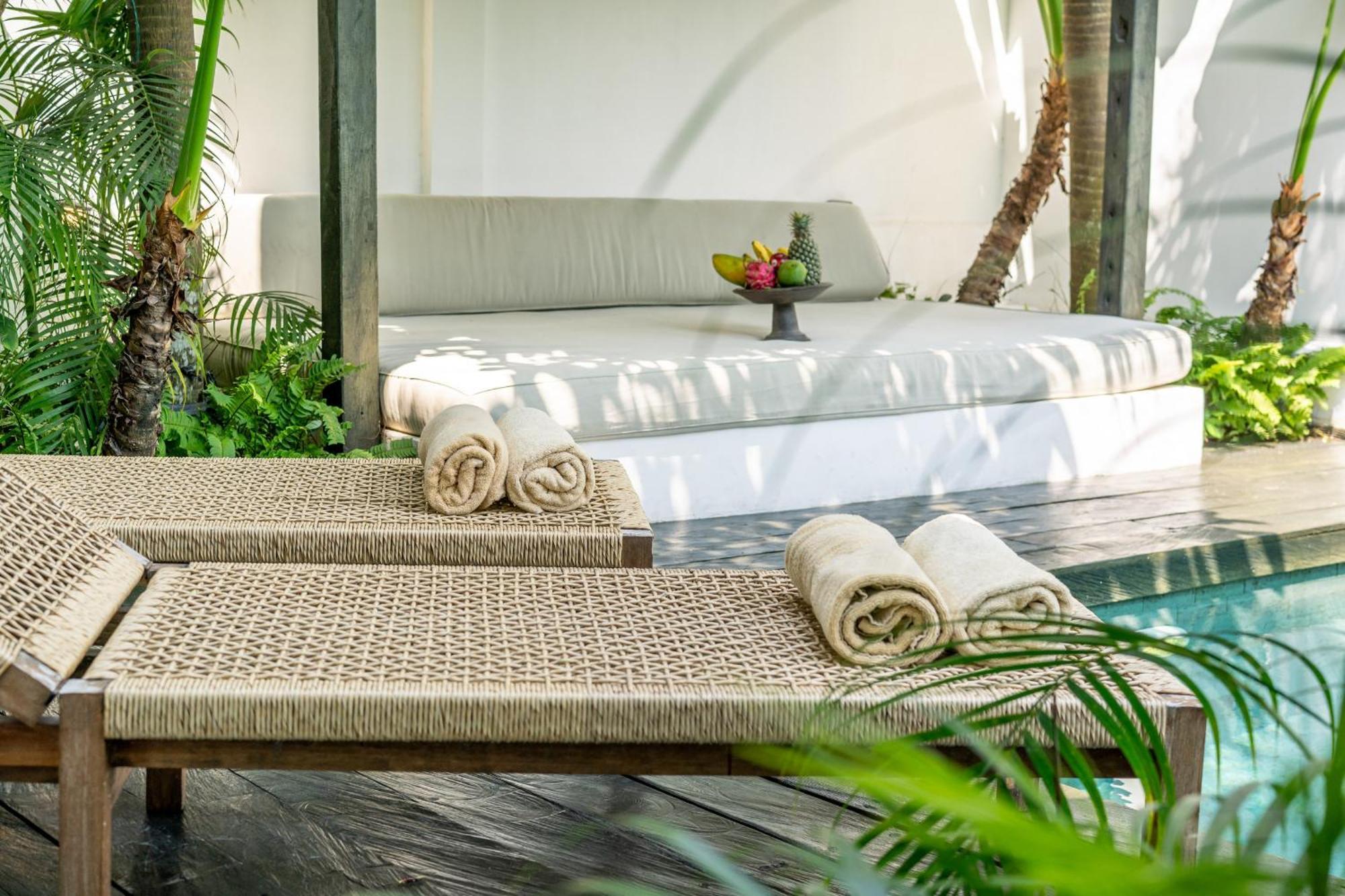 Villa Yogi Surf 2 Canggu Exteriör bild